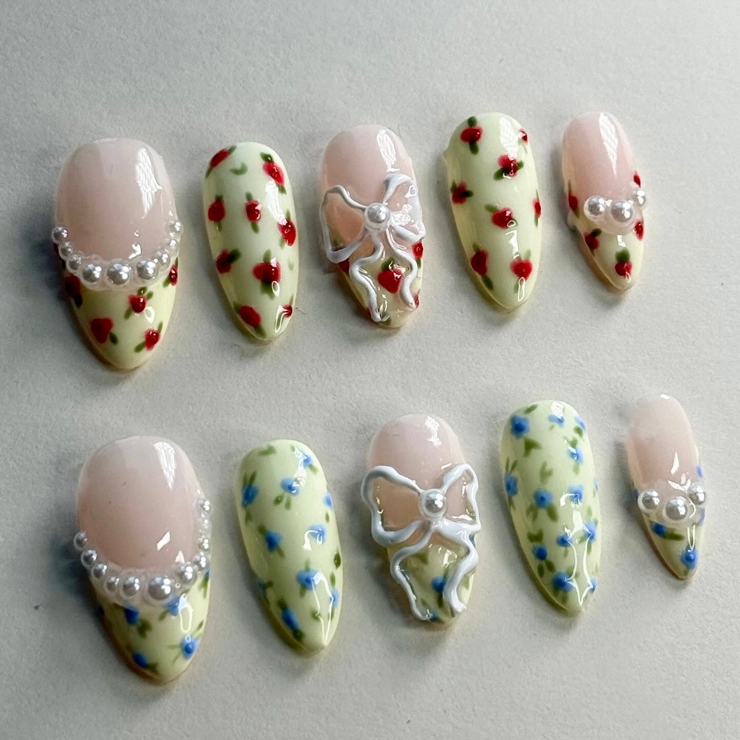 Press on nails| coquette dreams