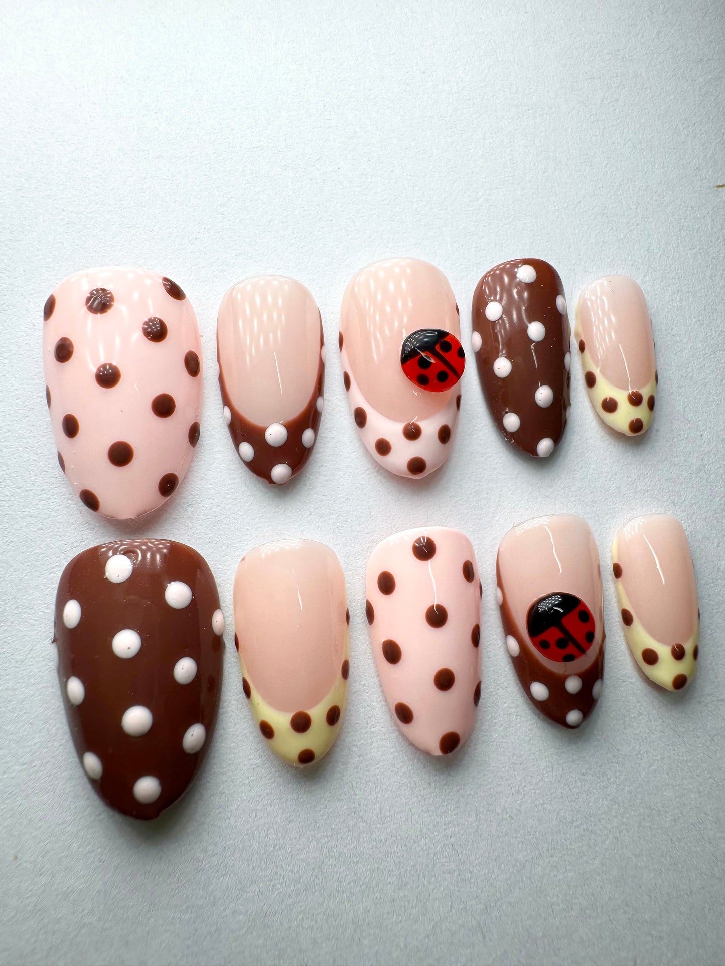 Press on nails| polka dot girly