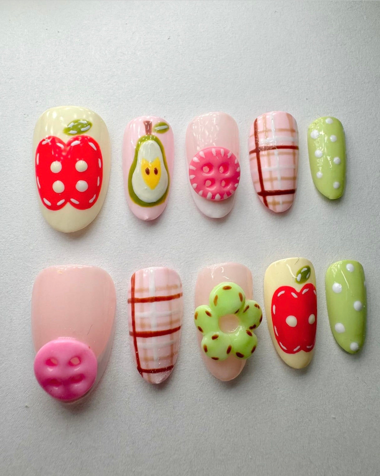 Press on nails| Stitch & Sprout set