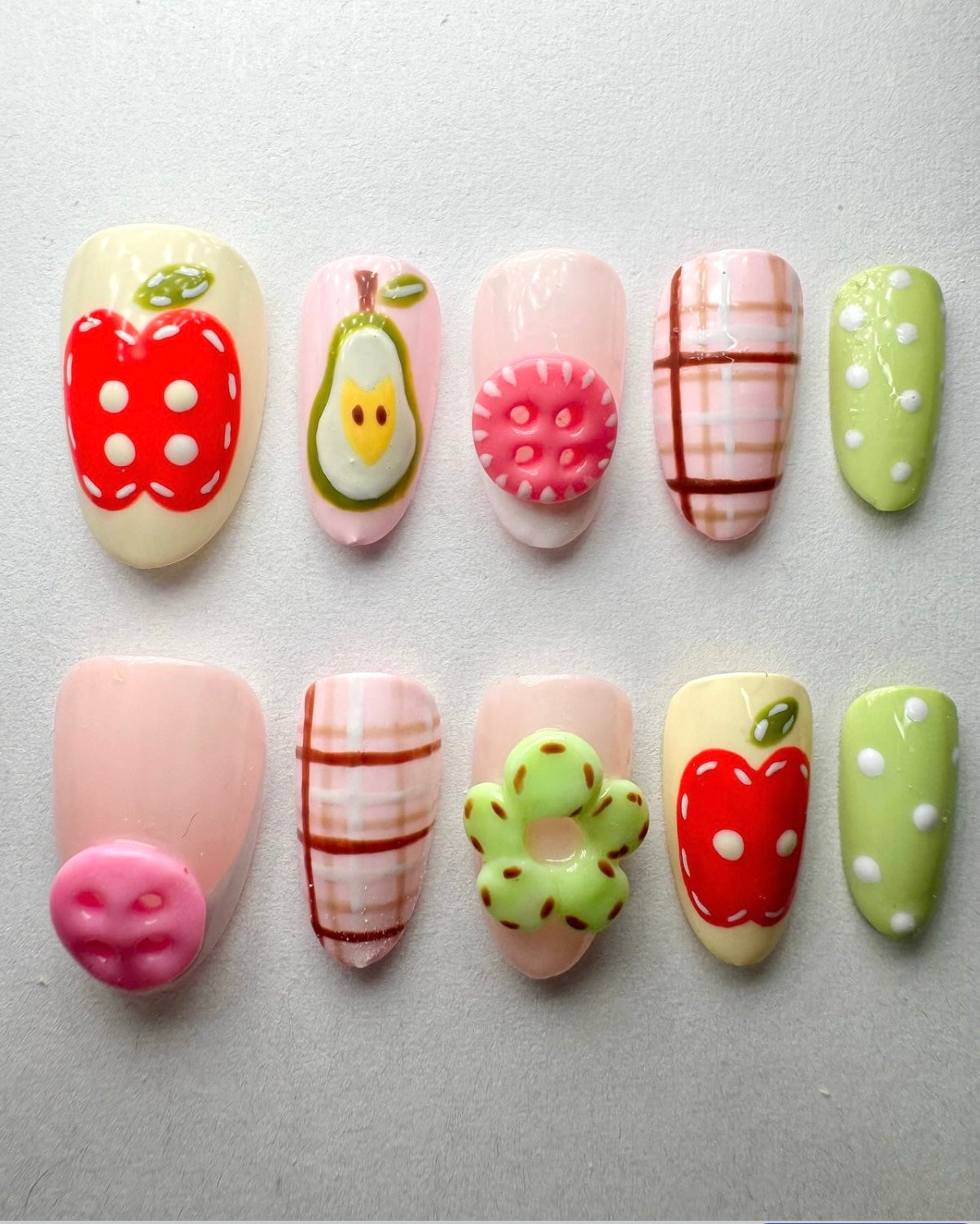 Press on nails| Stitch & Sprout set