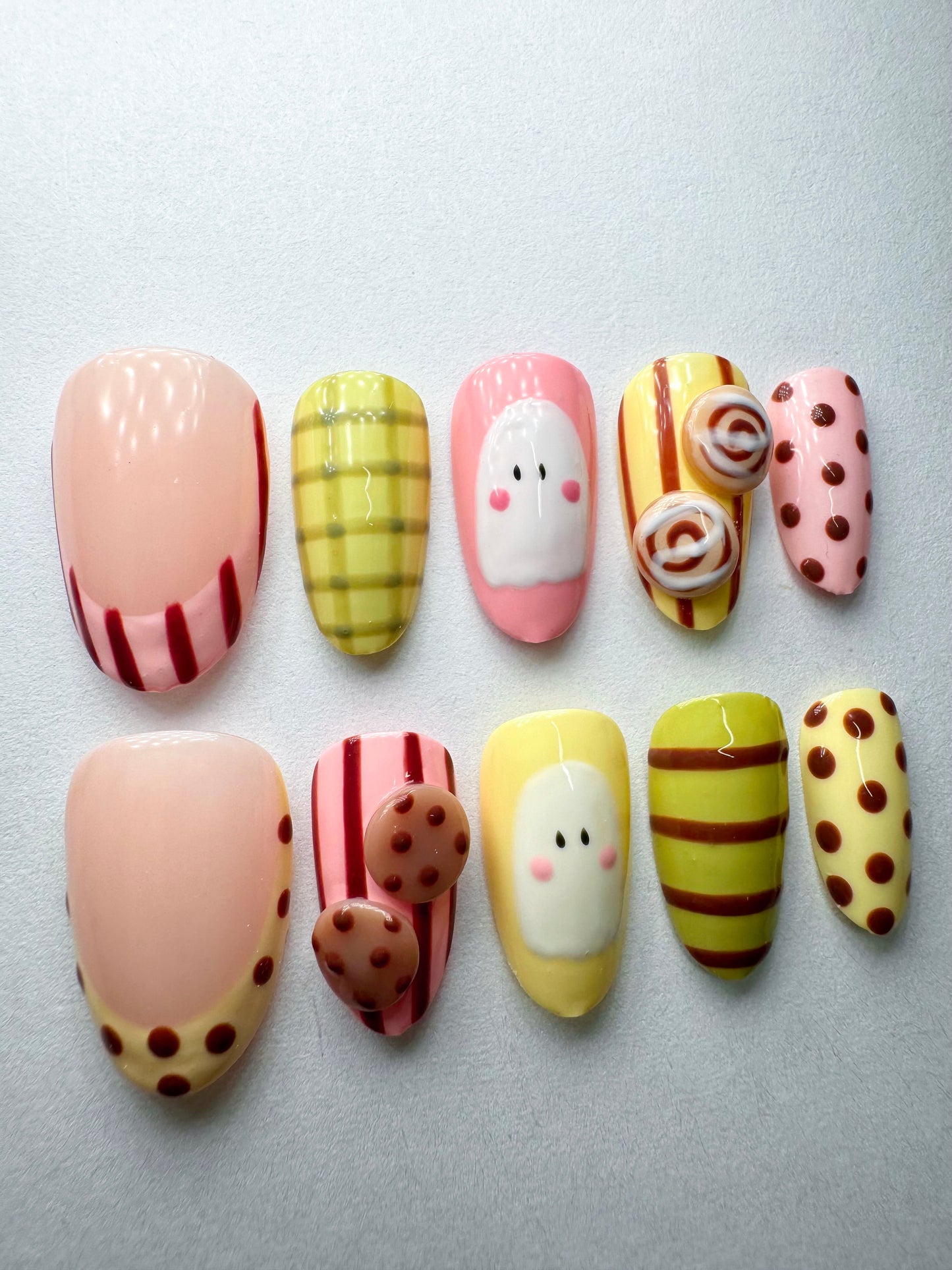Press on nails| freshly baked set